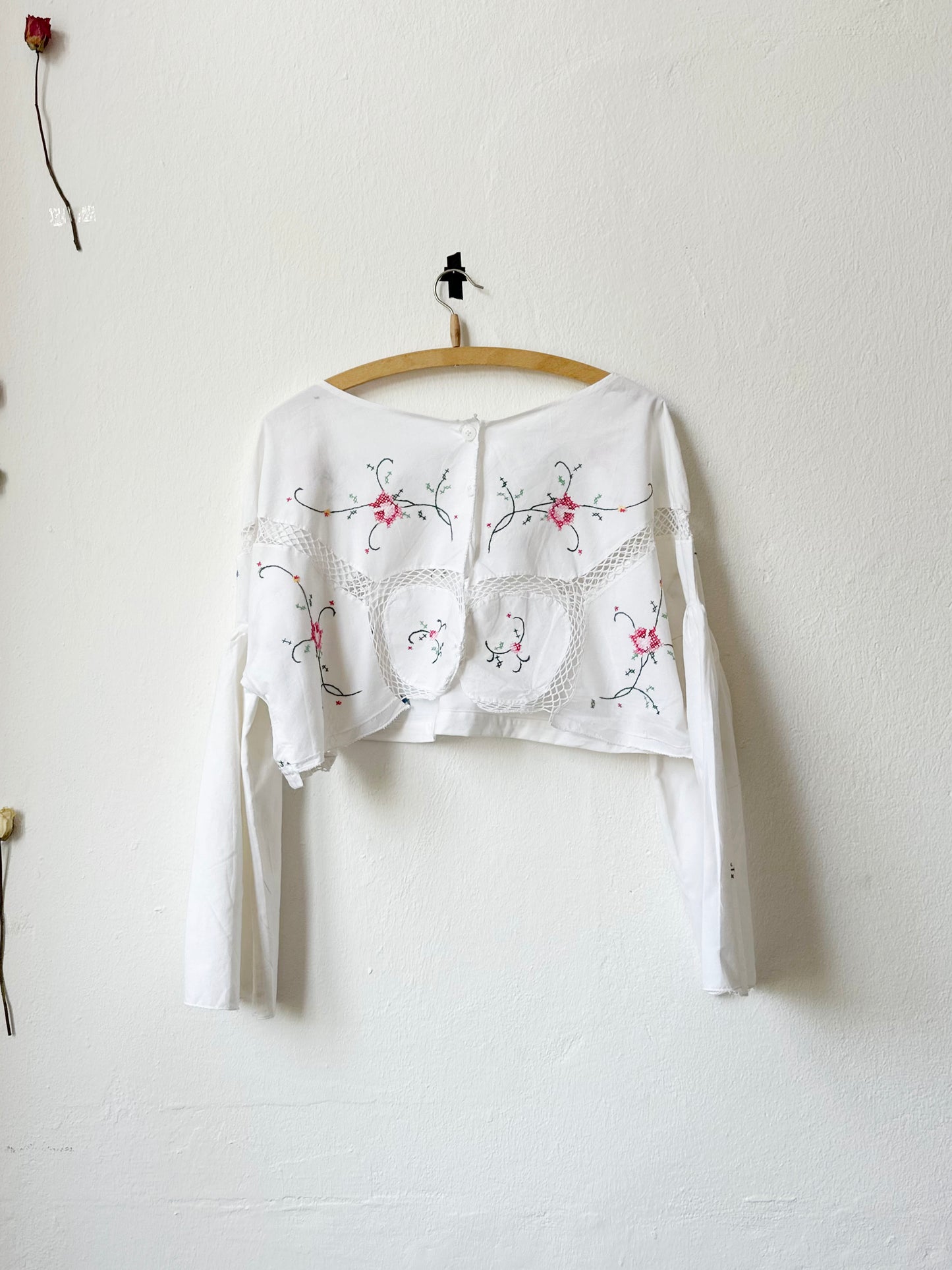 Beth Blouse - Beach 02