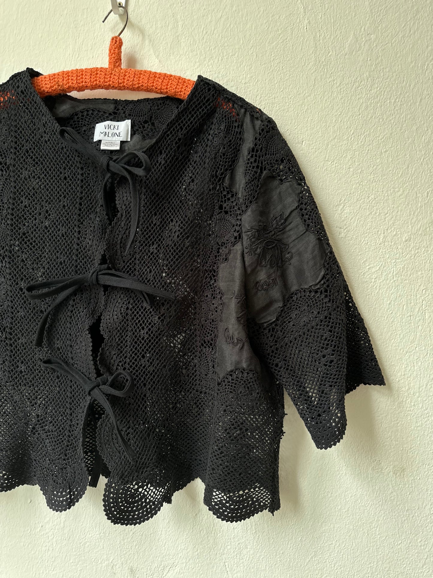 Beth Blouse - Black