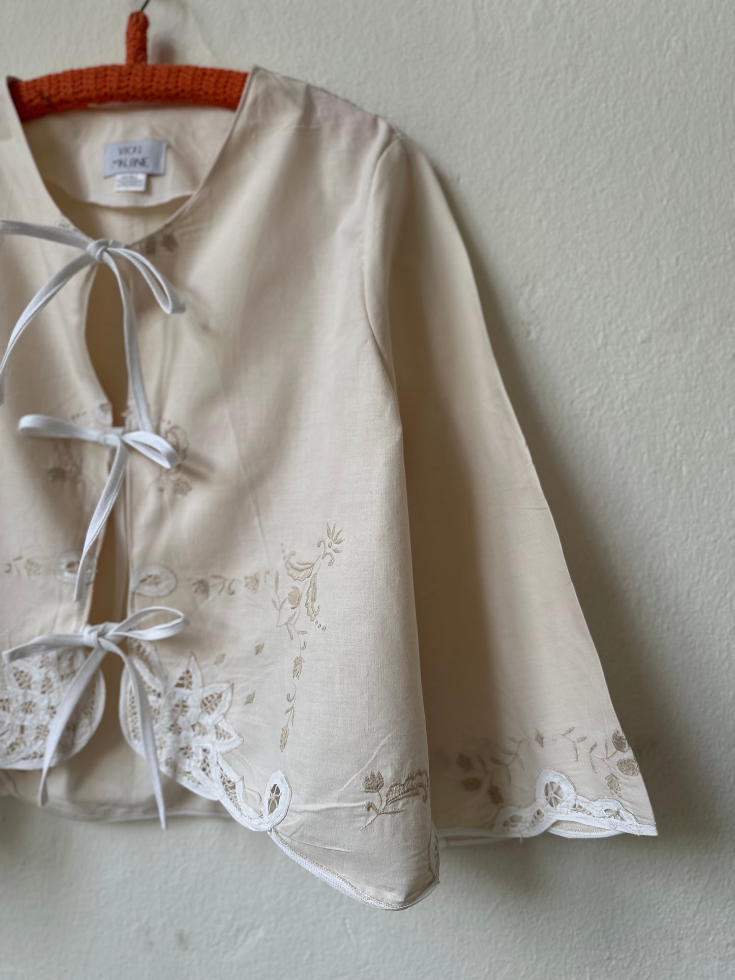 Beth Blouse - Beige Lace